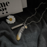 Ceekoo FEATHER PENDANT CHAIN NECKLACE